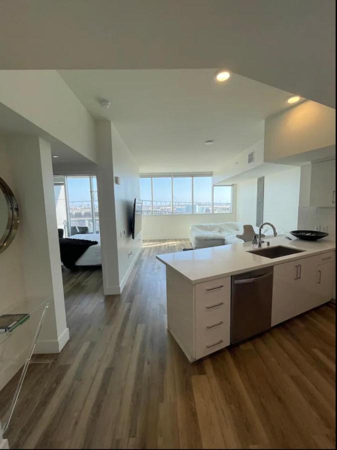 Luxury Designer Suite With Rooftop Pool, Gym San Diego Exteriör bild